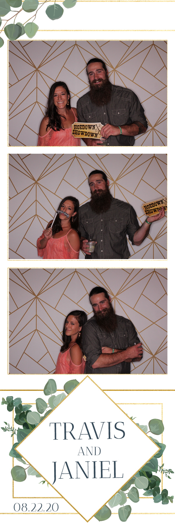 Jacquie & Dennis’ Wedding | View more photos from the event at gallery.photoboothbillings.com/u/PhotoBoothBillings/Jacquie-Dennis’-Wedding-0